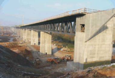 Celkov pohled na most od severu (prosinec 2004)